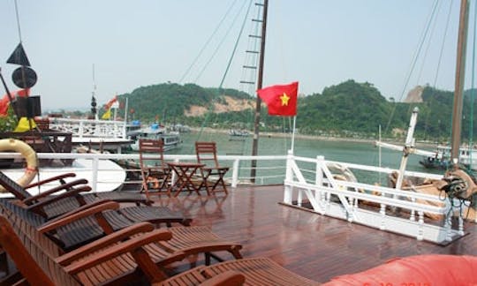 Charter 89' Annam Junk 8 Cabins in Ha Long City, Vietnam