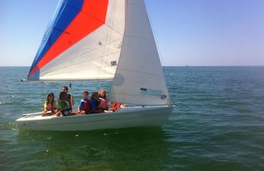 Brezza 22 Dinghy Sailing Lessons in Fiumicino