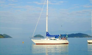 Charter Velamar 33 Cruising Monohull in Angra dos Reis