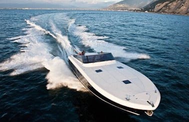 Motor yacht for rent in Sorrento