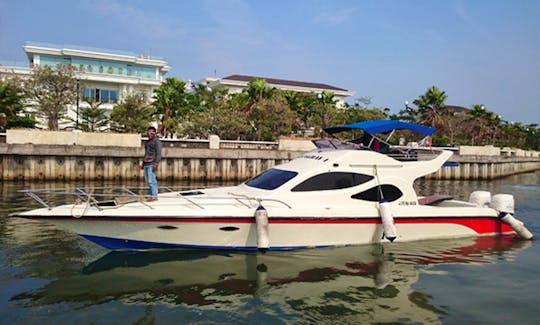 Charter Stingray Motor Yacht in Pademangan, Indonesia