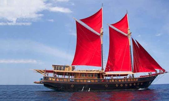 Charter Calico Jack Wooden Schooner in Raja Ampat, Indonesia