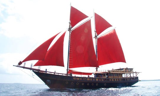 Charter Calico Jack Wooden Schooner in Raja Ampat, Indonesia