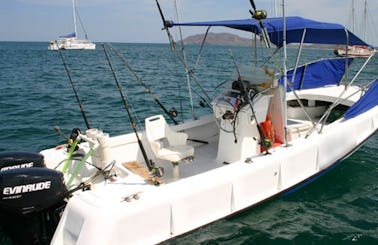 22’ Boston Whaler Fishing Charter in Tamarindo, Costa Rica