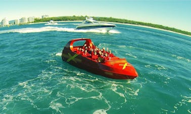 Alugue um barco a jato para 18 pessoas em Surfers Paradise, Austrália