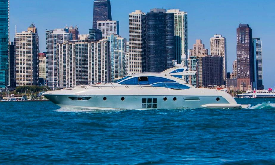 Charter 62 Azimut Italia Luxury Yacht In Chicago Illinois Getmyboat