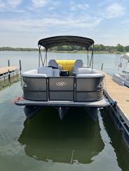 Cooperativas. Cruceros que surcan el lago Lewisville | Bentley 220 Elite Admiral Pontoon