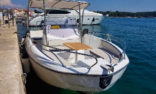 Center Console for 12 People Ready to Rent in Poreč, Croatia