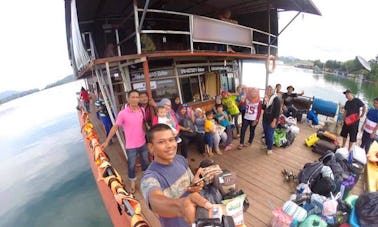 Live on Floating Houseboat for 2 days, 1 night in Kuala Berang, Malaysia