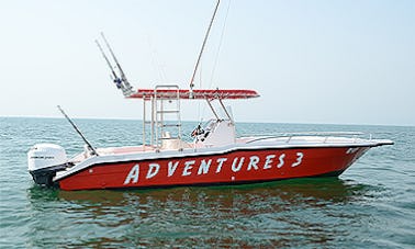 Charter de pêche en haute mer à bord de la console centrale rouge pour 11 personnes !