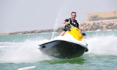 Alquila un Yamaha VX Jet Ski en Ras Al-Khaimah, Emiratos Árabes Unidos