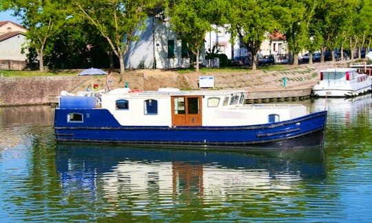 Cruise Aboard The EuroClassic 139 GC Boat in Capestang, France