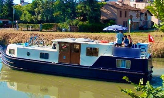 Charter a 42ft EuroClassic Canal Boat in Capestang, France