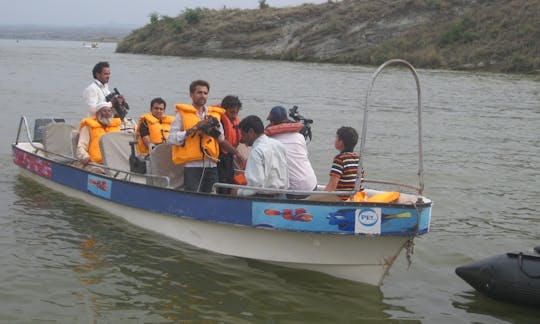 Rent an 8 person deck boat in Punjab, Pakistan