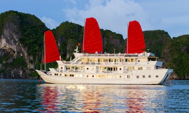 Profitez d'une croisière à Hà Nội, au Vietnam, sur un bateau à passagers