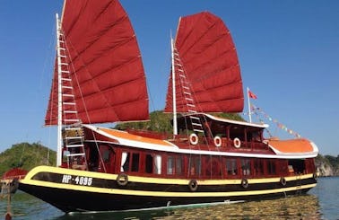 Exceptional boat tours in Quảng Ninh, Vietnam on a Gulet