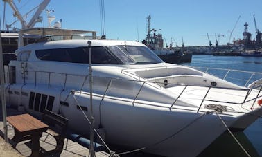 Location d'un catamaran à moteur depuis l'Afrique du Sud