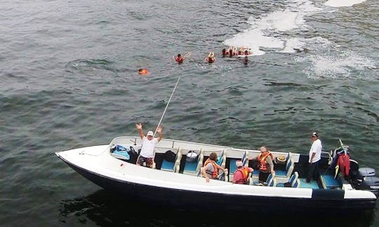 Paseos en barco de pasajeros en Callao, Perú