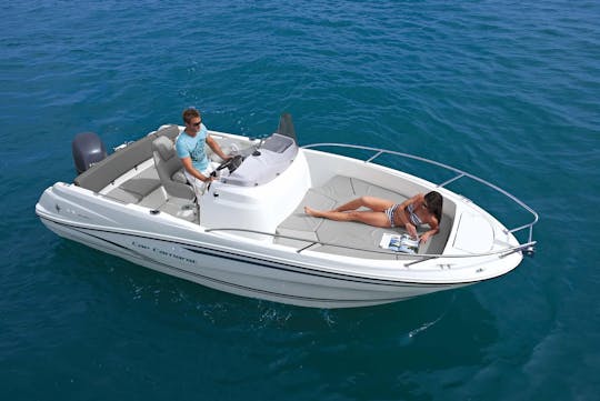 Jeanneau Cap Camarat 6.5 CC 150 HP