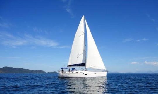 Futuro IX Yacht Charter in Angra dos Reis