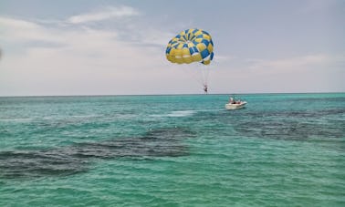 Parachute ascensionnel et plongée avec tuba sur les récifs dans la paroisse de Falmouth Trelawny