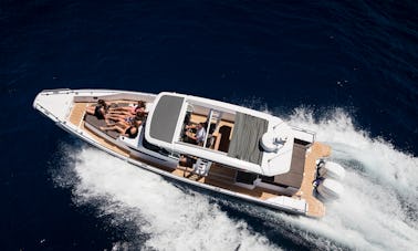 Le bateau de croisière Eurosport le plus rapide, le plus cool et le plus accessible à la plage de Sydney