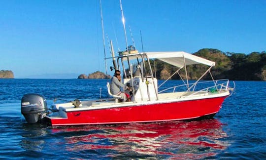 Charter 22' MAKO Fishing Boat in Costa Rica