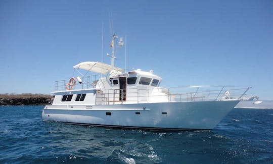 Charter 52' Santa Fe III Trawler in Guayaquil, Ecuador