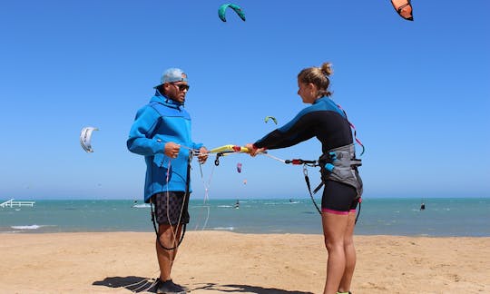 Clases de kitesurf y alquileres en EL GOUNA, gobernación del Mar Rojo, Egipto