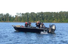 Fully Guided Salmon Fishing On 25' Willie Raptor Bass Boat In Portland, Oregon