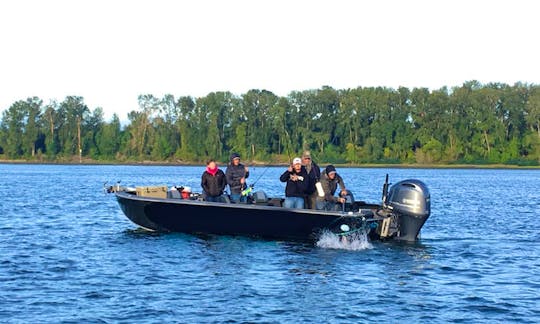 Fully Guided Salmon Fishing On 25' Willie Raptor Bass Boat In Portland, Oregon