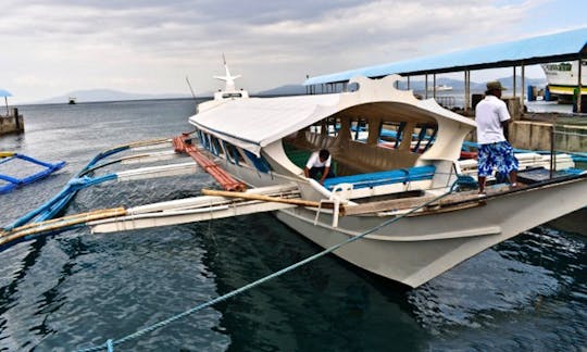 Passeio de barco pelo cais de Batangas em Hokkaido, Japão