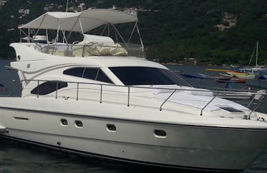 Charter Ferretti 48 Motor Yacht in Acapulco, Mexico