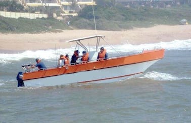28' Butt Cat Center Console Fishing Charter in Margate, South Africa