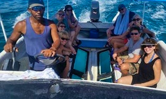 Enjoy Fishing  in San Andrés y Providencia, Colombia on Center Console