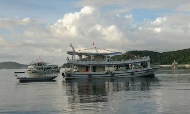 Louez un bateau à passagers à Phu Quoc, au Vietnam, pour faire de la plongée