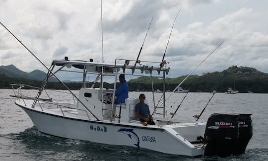 Excursion de pêche passionnante à Guanacaste, au Costa Rica, sur une console centrale de 27 pouces