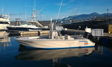 Fishing Charter on Pathfinder Center Console in Quepos, Costa Rica on
