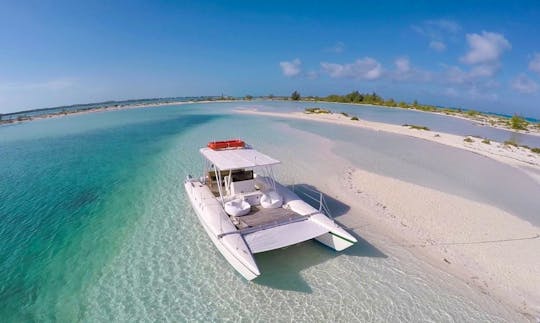 Private 35' Catalyst Power Catamaran Charter through Caicos Cays, Turks and Caicos Islands