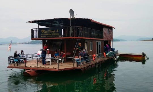Charter Ratu 4 Houseboat in Kuala Berang, Malaysia