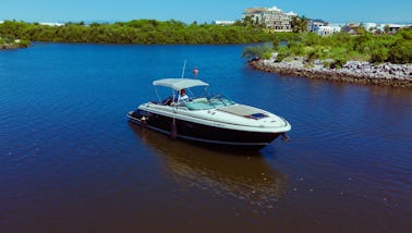 Yate a motor Chris Craft de 32 pies para un increíble alquiler de yates en Mazatlán