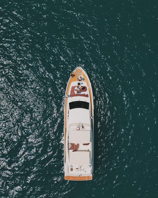 80ft Yacht in Cabo San Lucas