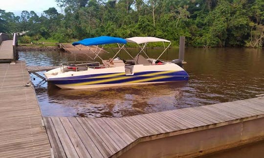 Charter a Deck Boat in Smal-Kalden, Suriname