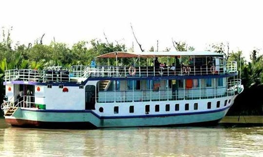 Alugue um barco de passageiros em Khulna, Bangladesh