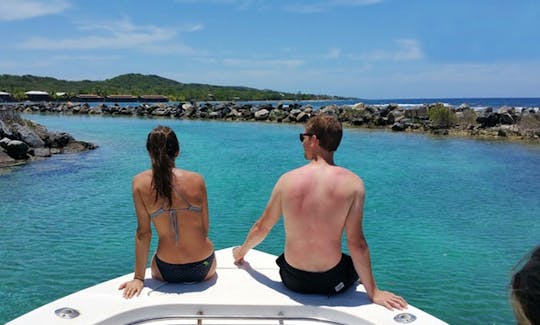 Excursions privées en bateau à Roatan et profitez de toute la beauté que Roatan a à offrir