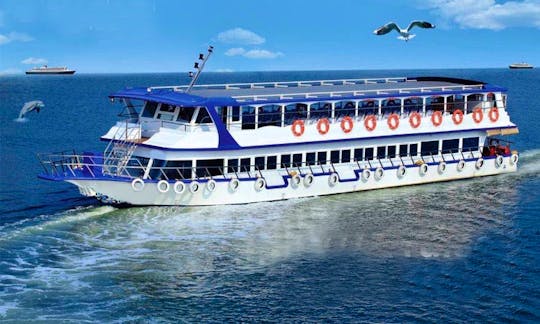 Exclusive "Classic Paradise" Premium Vessel for 50 Passengers in Kochi