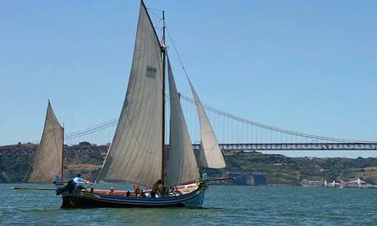 30ft "Salvaram-me" Sailboat Rental In Lisboa, Portugal