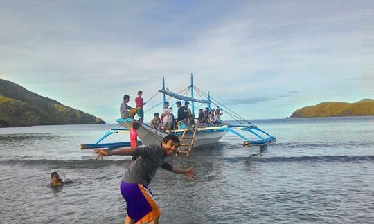 Experimente um divertido passeio de barco tradicional em Zambales, Filipinas