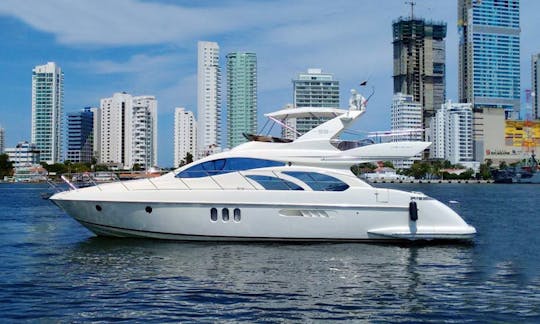 Aluguer de iates Power Mega Yacht de 55 pés em Bolívar, Colômbia