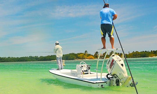 Barco de pesca de 21' Flats en Cartagena Flats